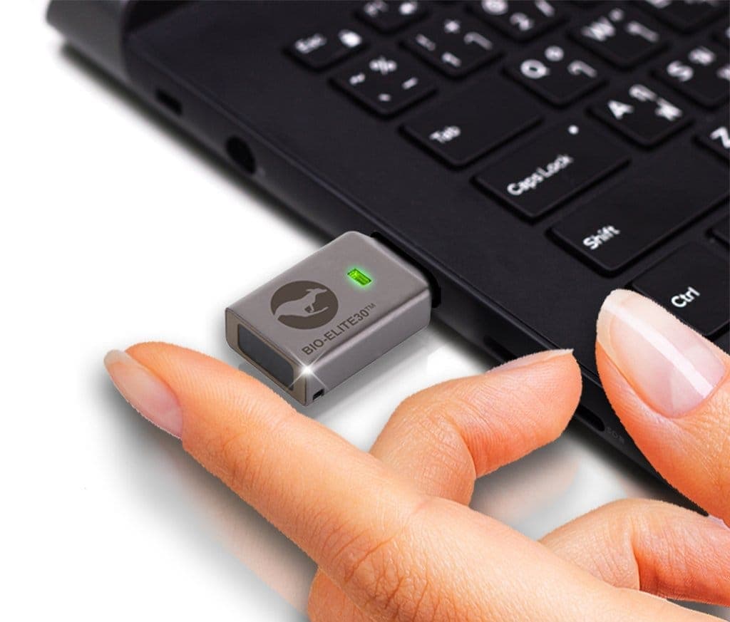 Fingerprint USB Stick mit Schreibschutz vom USB-Spezialisten, besser als Pin Pad Fingerprint USB Stick mit Schreibschutz vom USB-Spezialisten